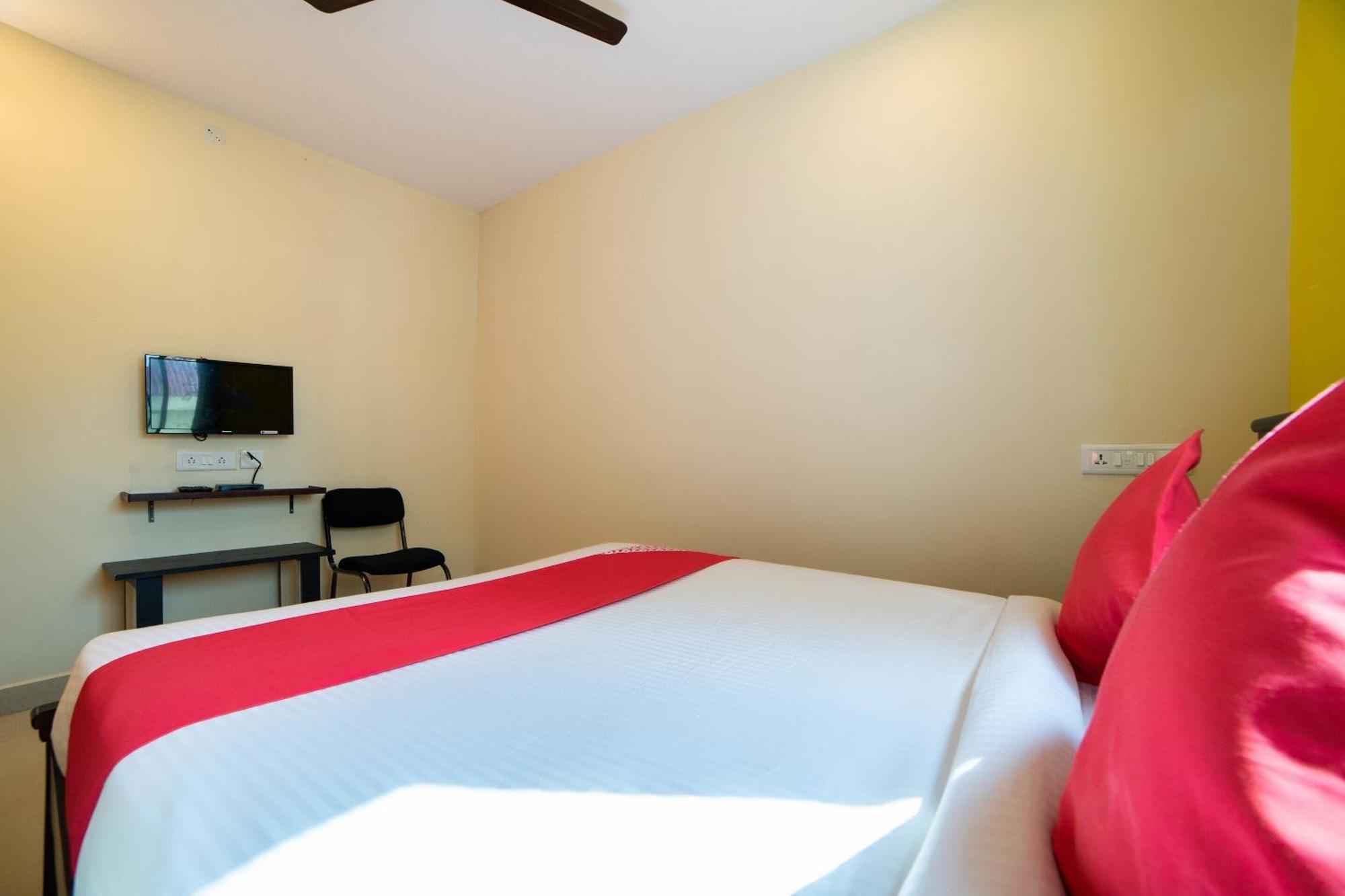 Hotel Super O White Ridge Sururnagar
