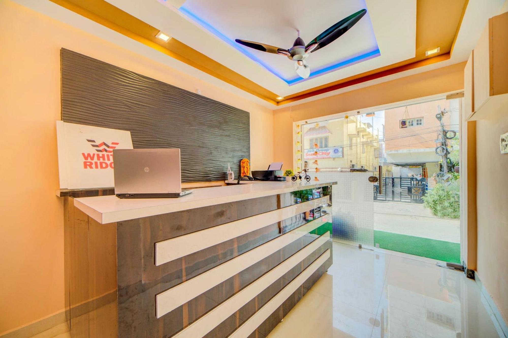Super O White Ridge Hotel